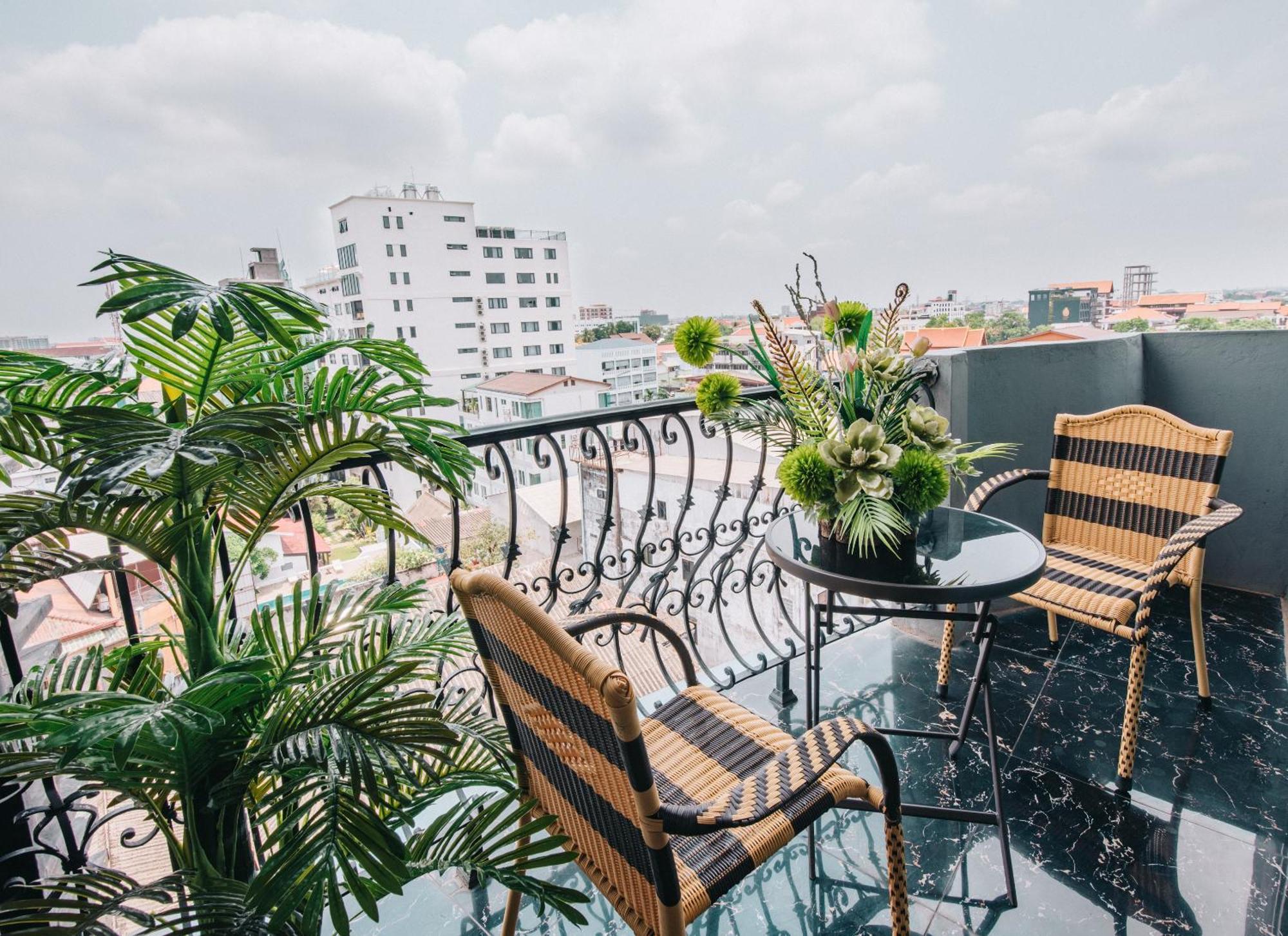 V Hotel Vientiane Luaran gambar